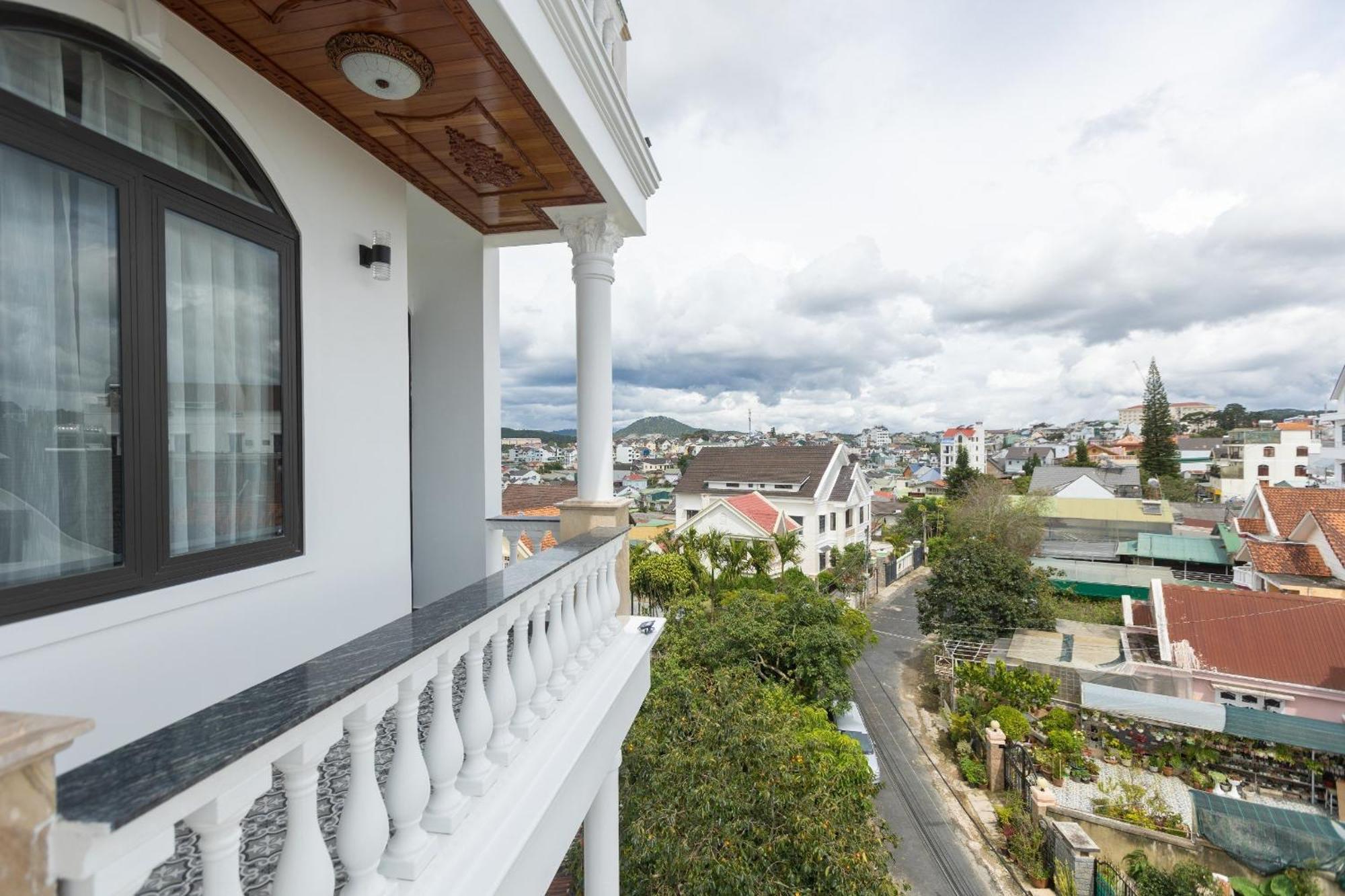 Olagi Hotel Dalat Exteriör bild